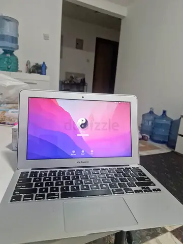 Apple MacBook Air 13-inch - Great Condition