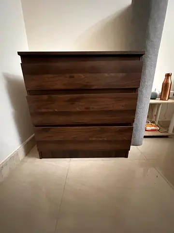 2 side table/book shelf’s with 3 Drawers each