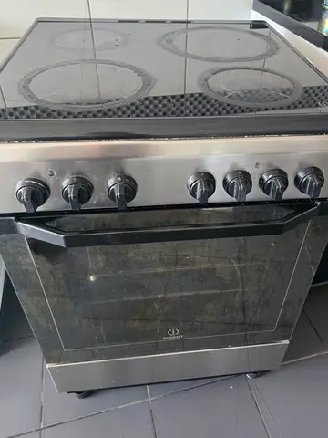Electric STOVE FOR SALE ONLY 400 dhs (negotiable)