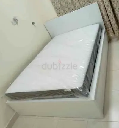 IKEA Malam double bed 140×200cm bed with 2 storage drawers underneath and Ikea mattress is available