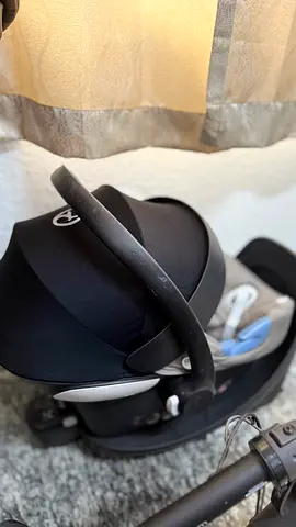 Cybex Infant Car Seat with isofix  for Sale