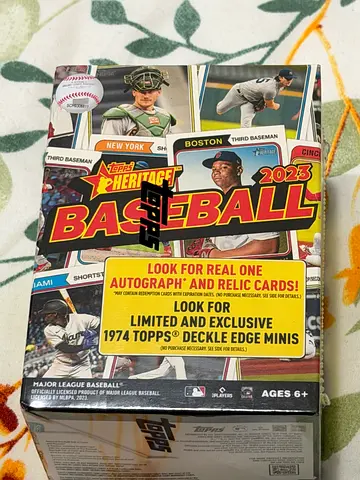 2023 Topps Heritage Baseball Card Box