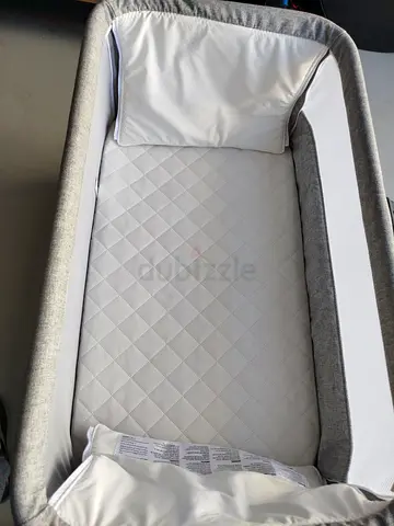 Baby Crib bedside