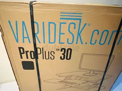 VARIDESK ADJUSTABLE STANDING COMPUTER TABLE