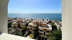 Sea View | Spacious | 2 Parking Spaces