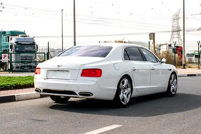 صورة مصغرة 6 لـ 2014 Bentley FLYING SPUR