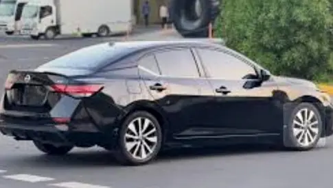 الشارقة طريق الاستقلال  بجانب مسجد