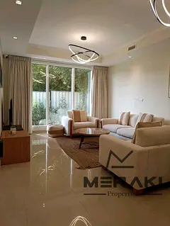 Room and lounge for ownership, air conditioning and free parking, the owner is in a hurry for sale