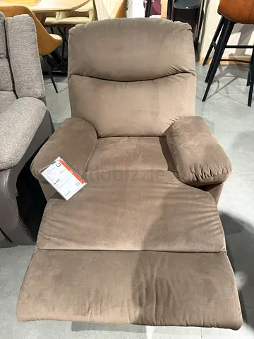 Recliner sofa chair