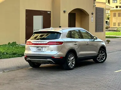 صورة 4 لـ 2015 Lincoln MKC