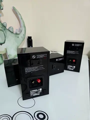 URGRNT SALE: 6months old Yamaha Center and Surround Speakers - NS P150