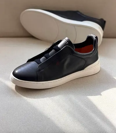 Men shoe