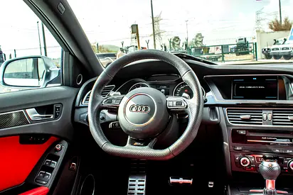 صورة 11 لـ 2014 AUDI RS4