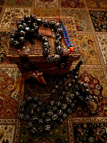 Traditional Ethnic Jewelry with Decorative Rattan Jewel Box. AED 500 for all. Free delivery.