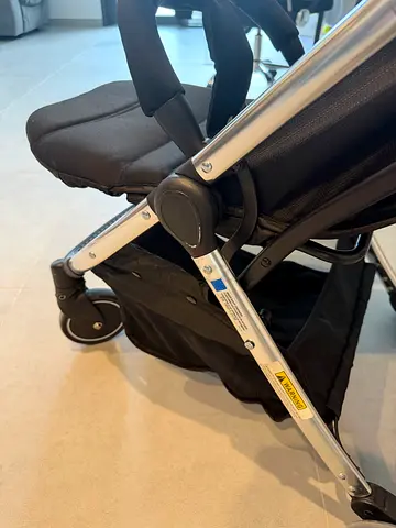 Giggles Compact and Stylish travel Stroller for Your Little One