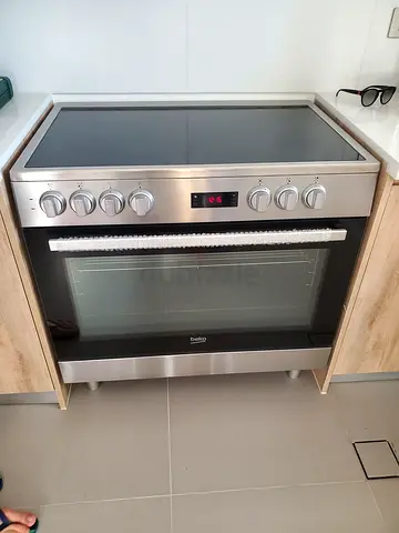 Beko 90cm Electric Ceramic Cooker