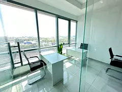 Modern Office | Bank Account Assistance | Free Amenities |