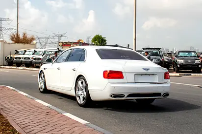 صورة مصغرة 7 لـ 2014 Bentley FLYING SPUR