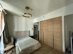 HIGH FLOOR - PRIME LOCATION - BRIGHT - SPACIOUS