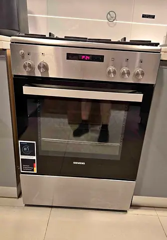 Siemens digital full gas cooking range 60cm almost new