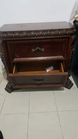 Elegant 2 Vintage Nightstand with Intricate Carvings (negotiable price, urgent sell for moving out)