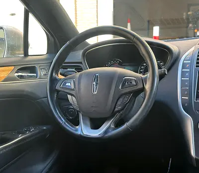 صورة 10 لـ 2015 Lincoln MKC