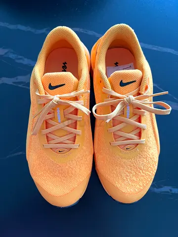 women NIKE shoes