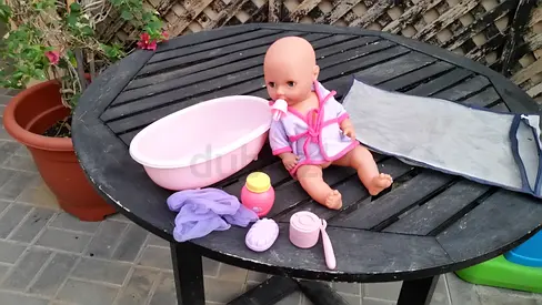 Dolls with bath sets