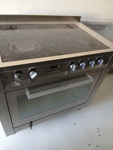 High-Quality Kitchen Oven with Induction Cooktop