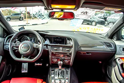 صورة 10 لـ 2014 AUDI RS4