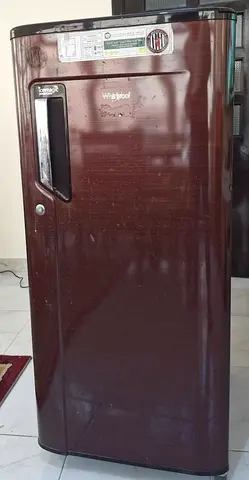 Whirlpool Fridge - perfect condition. Single owner, leaving UAE so need urgent buyer. Direct owner.