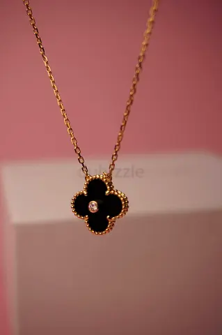 Van cleef arpels necklace