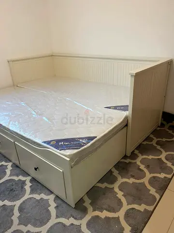 Stylish Corner Bed with Storage