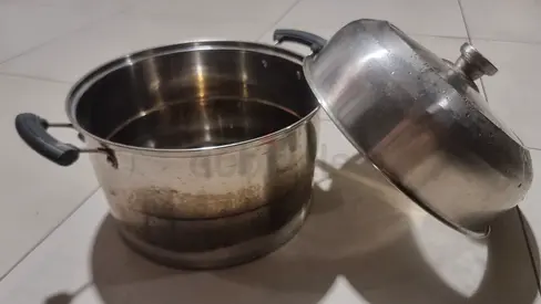 Stainless Steel Cooking Pot with Lid