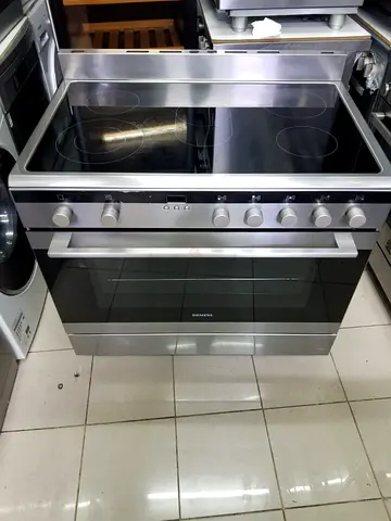 Siemens latest model full electric ceramic 5 hobs stove oven. Fan cooking range 90x60