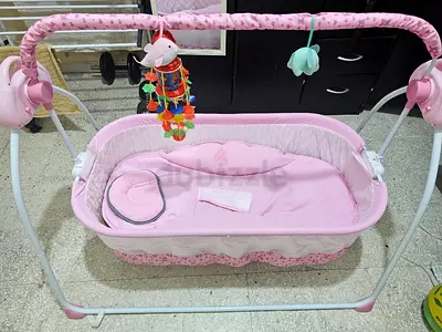 Cozy Pink Baby Electric and Musical Bassinet with Toys