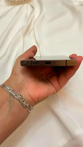 Samsung Galaxy S24 Ultra - 512GB - Titanium (Like New)