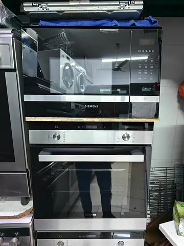 Siemens Built-in Oven and Microwave Combo excellent condition