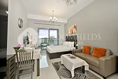 Community View | High Floor | Short/Long Term