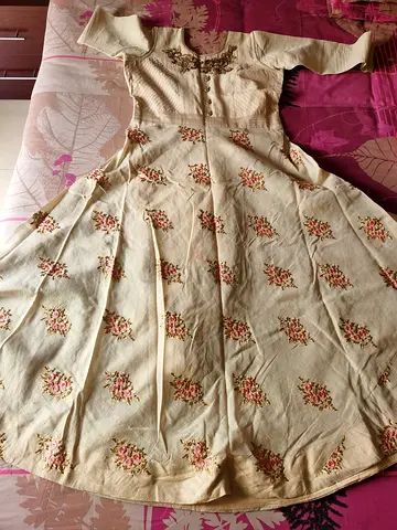 Beautiful hand embroidered plus machine embroidered gown set used once only