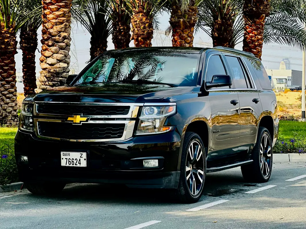 Chevrolet Tahoe 2015 — photo 1 of 14