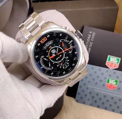 Stylish Mens Sport Watch with Chronograph Functionality