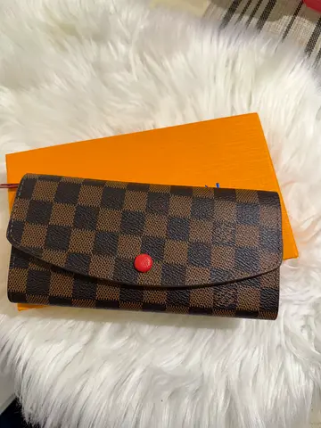 Stylish Brown Checkered Wallet