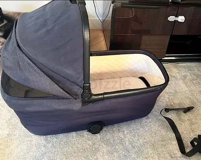 Silver Cross reef bassinet