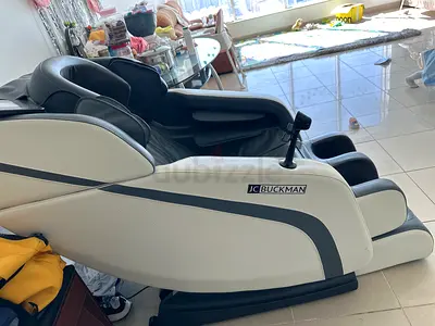 Massage chair excellent condition jcbuckman