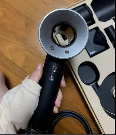 Dyson supersonic HD08 New black