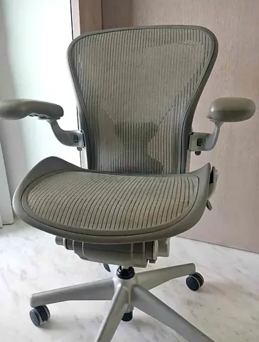 Herman Miller Aeron Chair Size B Fully Loaded Posture Fit