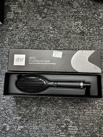GHD Glide Smoothing Hot Brush - Perfect for Quick Styling
