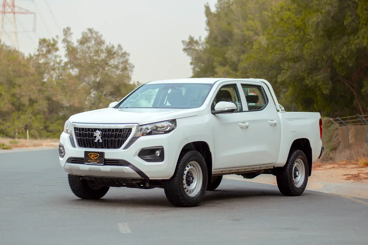 Peugeot Landtrek 2023 — photo 1 of 16
