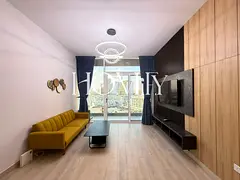 Furnished | Mid Floor | Smart Investment